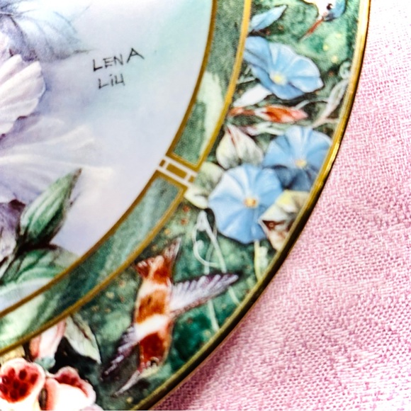 LENA LIU ‘RUBY THROATED HUMMINGBIRD’ COLLECTOR’S PORCELAIN PLATE — First Issue - Picture 5 of 9